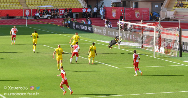 ...et le ballon au fond des filets