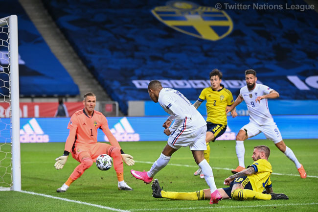 Ouverture du score de la France par Mbappé