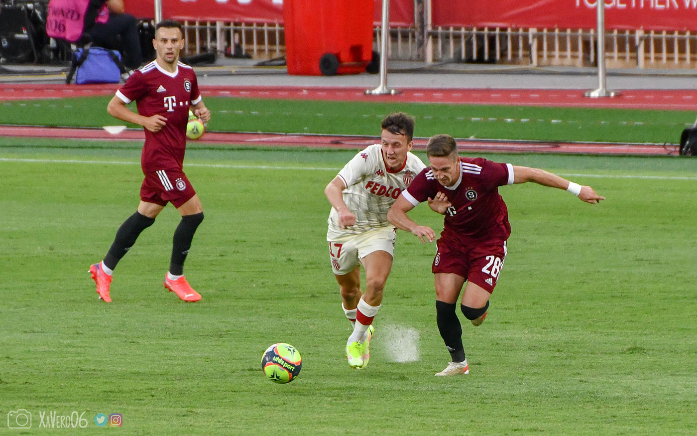 ...Golovin à la lutte avec Wiesner