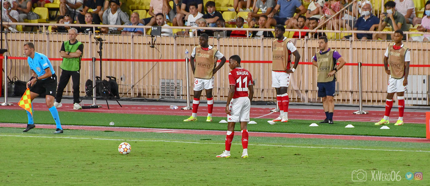 Coup-franc pour Lucas...