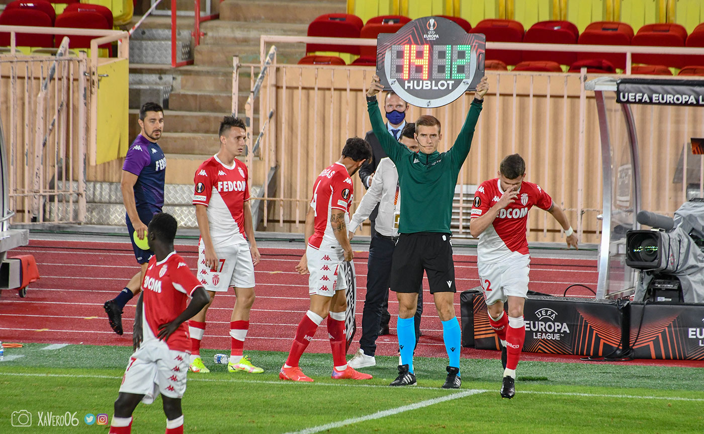 Caio, Fabregas et Golovin entrent pour la seconde période