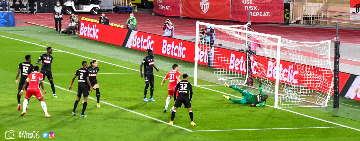 ...mais ne peut empêcher l'ouverture du score