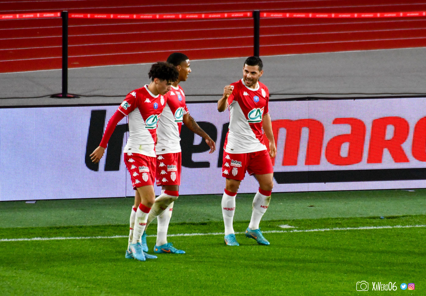 ...Volland heureux pour son partenaire...