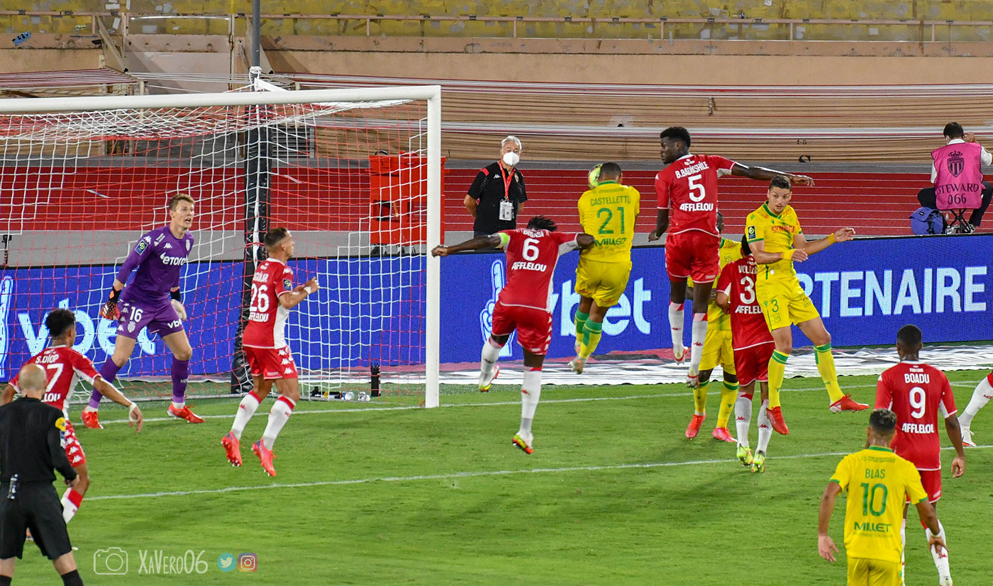 ...Badiashile battu, Castelletto reprend...
