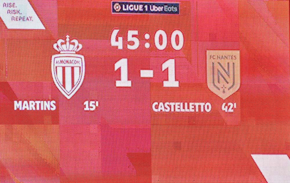 1-1, score à la pause