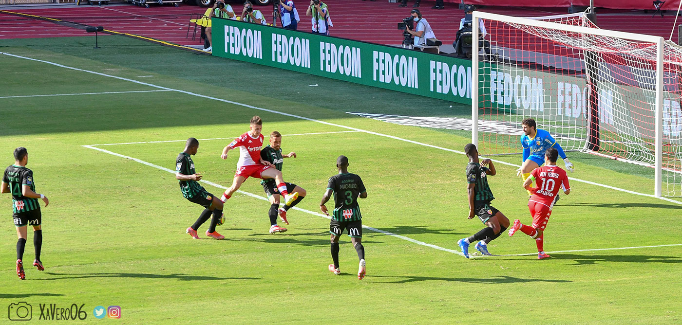 ...pour Golovin qui laisse passer...
