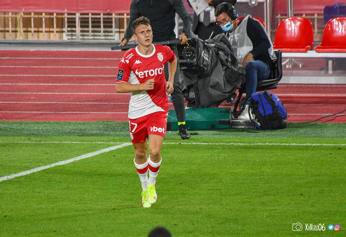 ...Golovin entre...