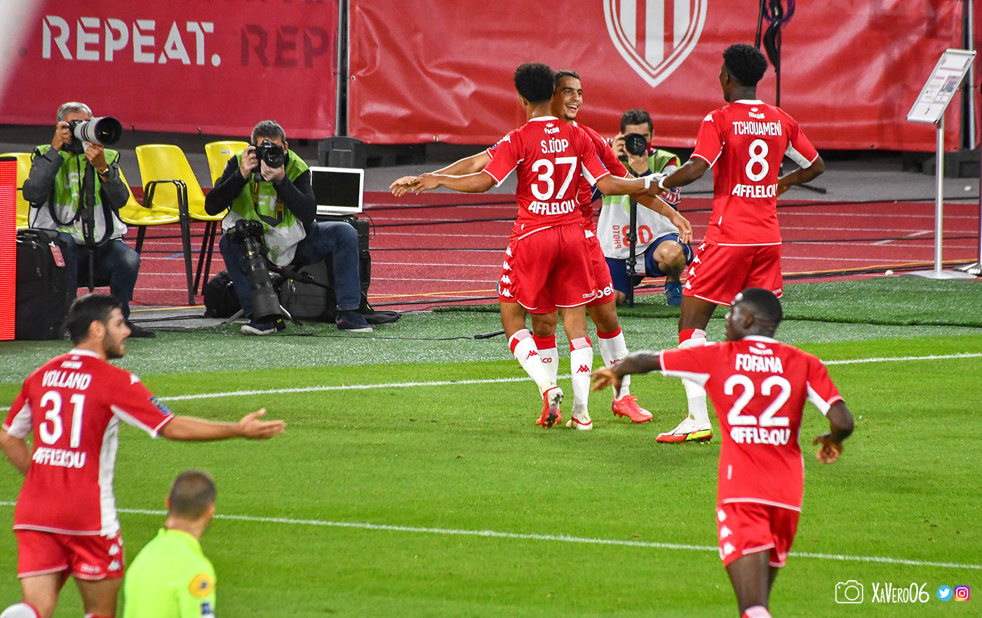 ...buteur et passeur félicités...