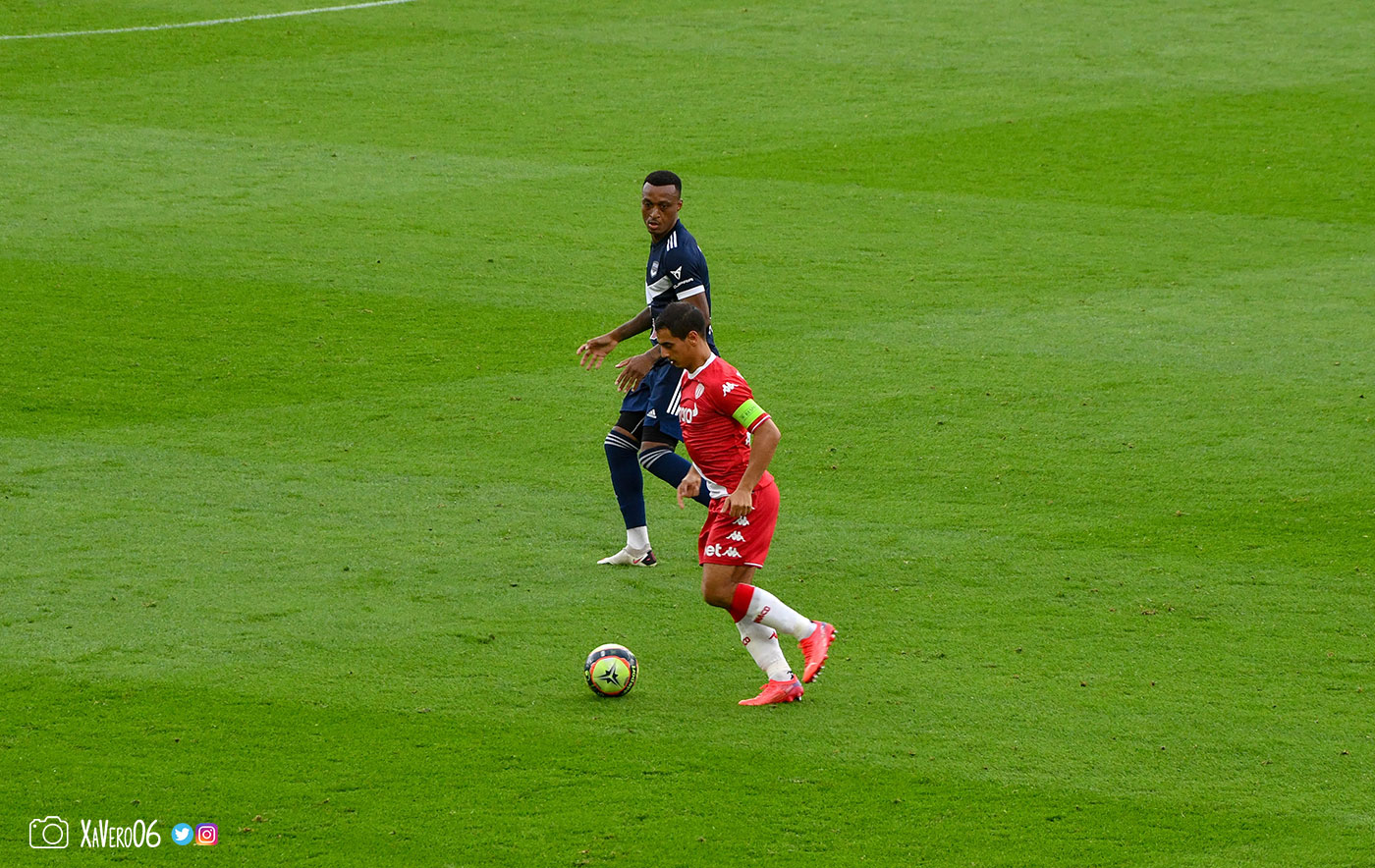 Ben Yedder servi par Tchouaméni côté gauche...