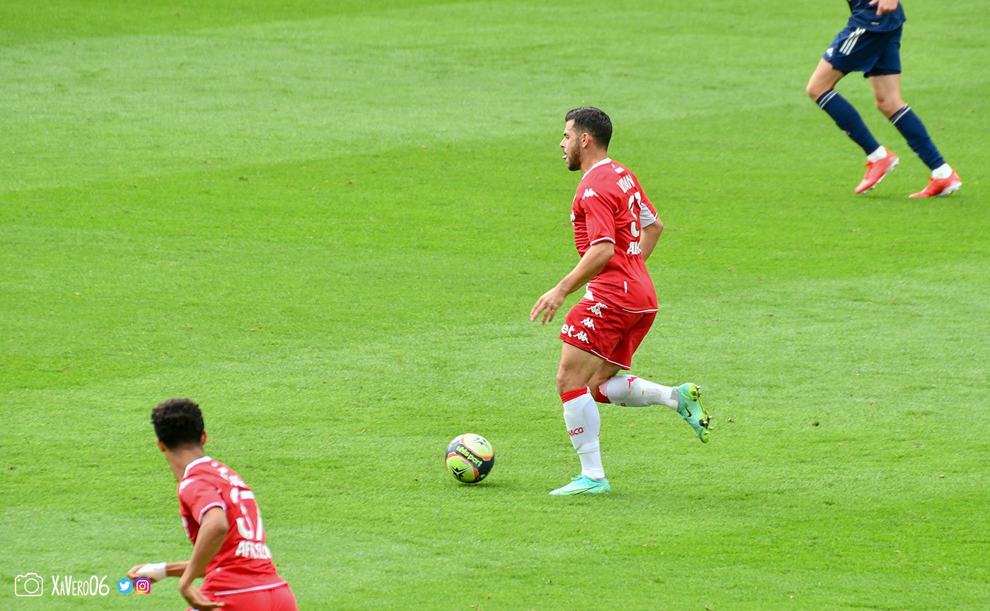 Volland lance un contre...