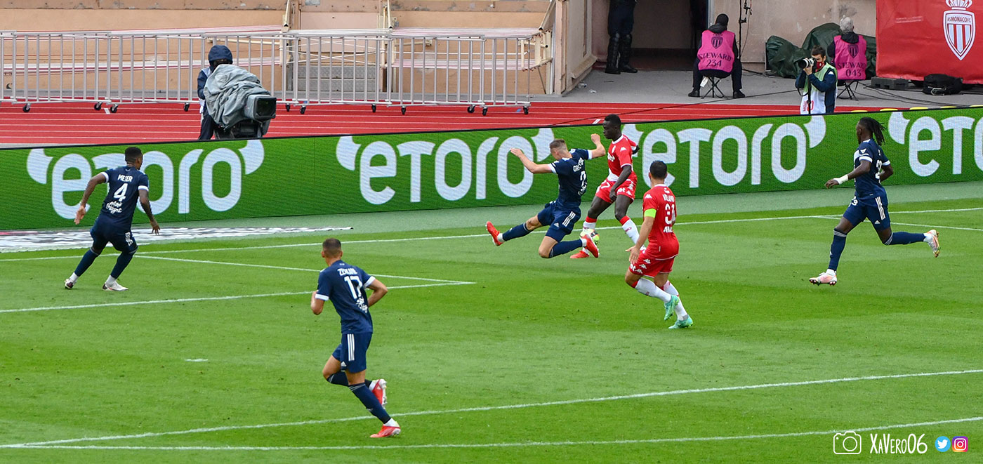 ...centre contré par Gregersen...