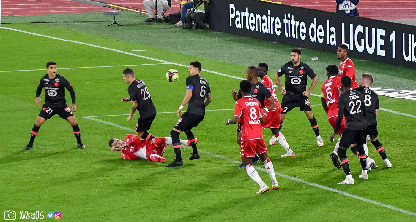 ...Fonte contre...
