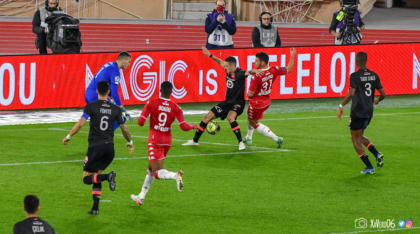 ...Volland est bloqué...