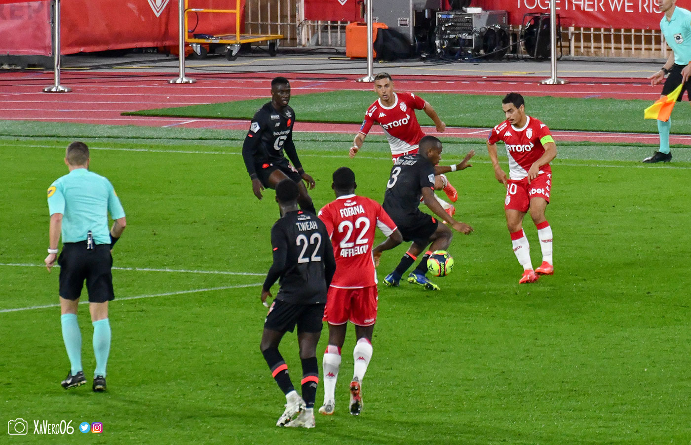 ...qui remet en retrait pour Ben Yedder...