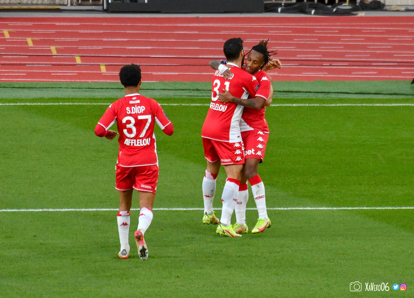 ...les trois buteurs du match...