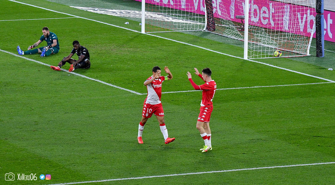 ...et vient vers Golovin...