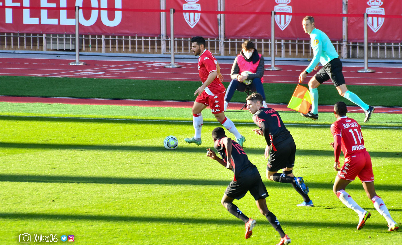 Volland côté droit...