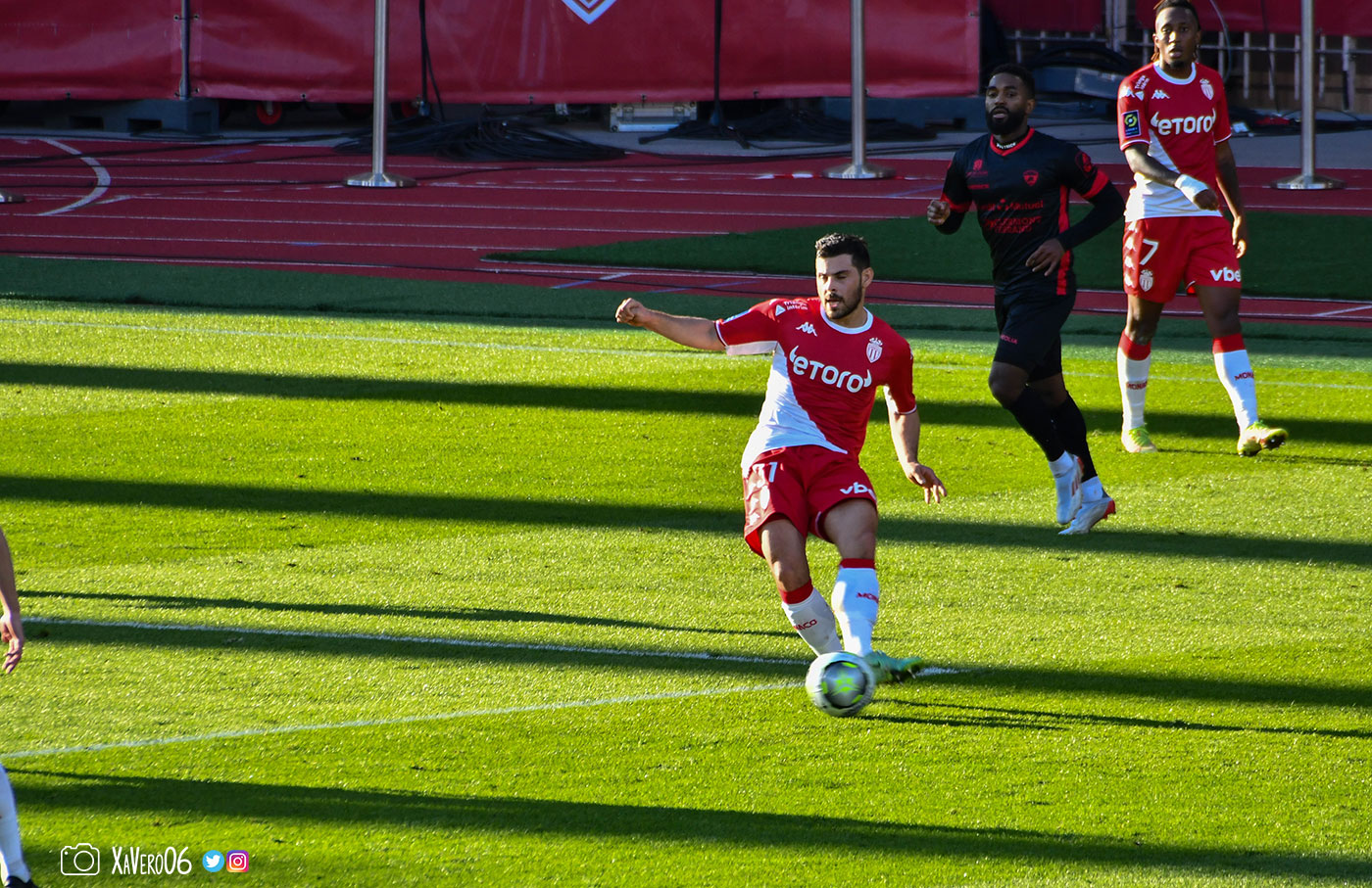 Volland côté droit s'applique...