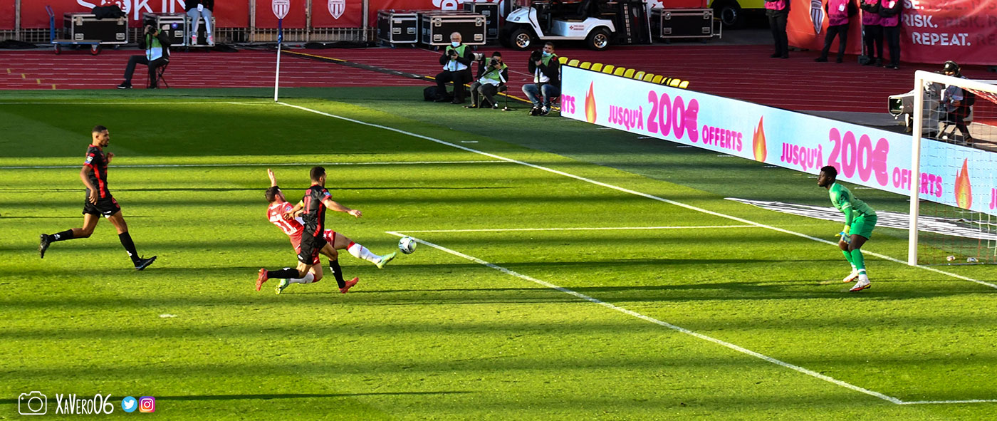 ...pour Volland qui se jette...