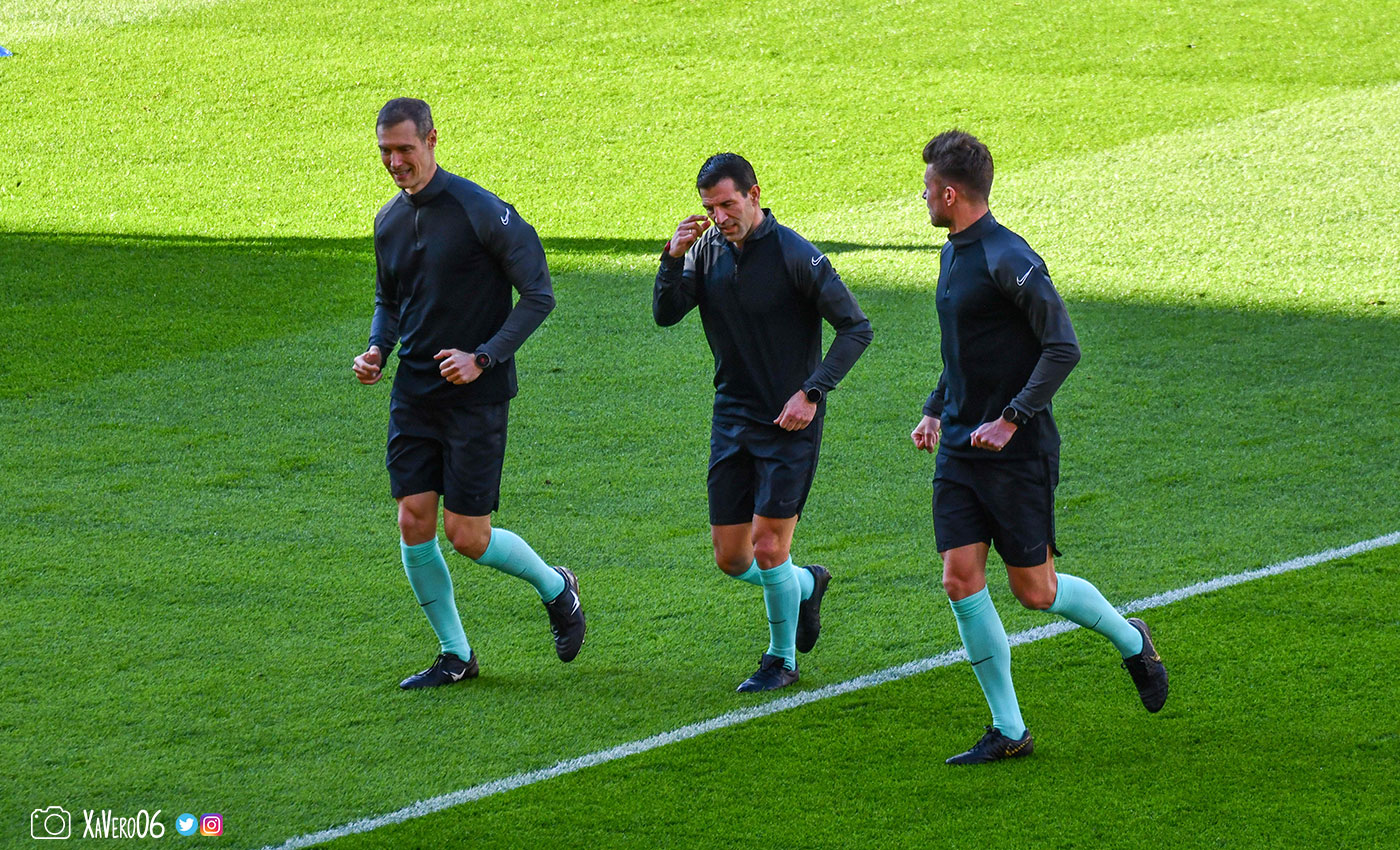 Les arbitres du match