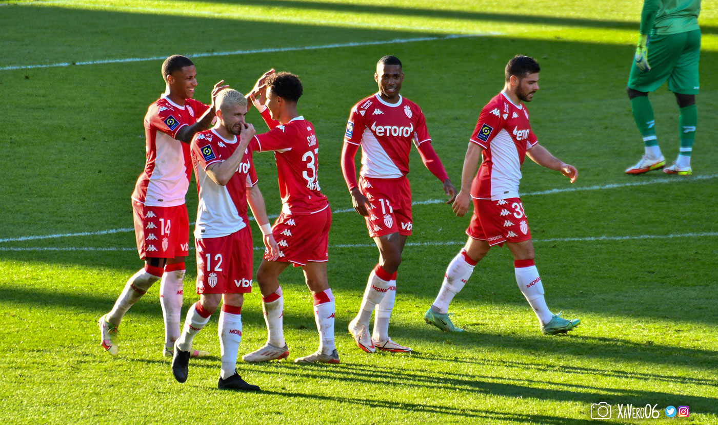 ...Diop encore congratulé...