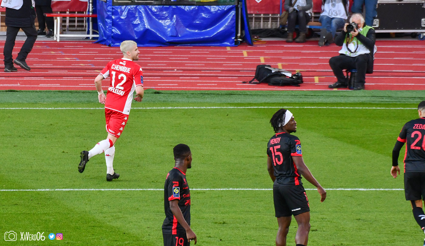 Premier but avec l'ASM de Caio Henrique...