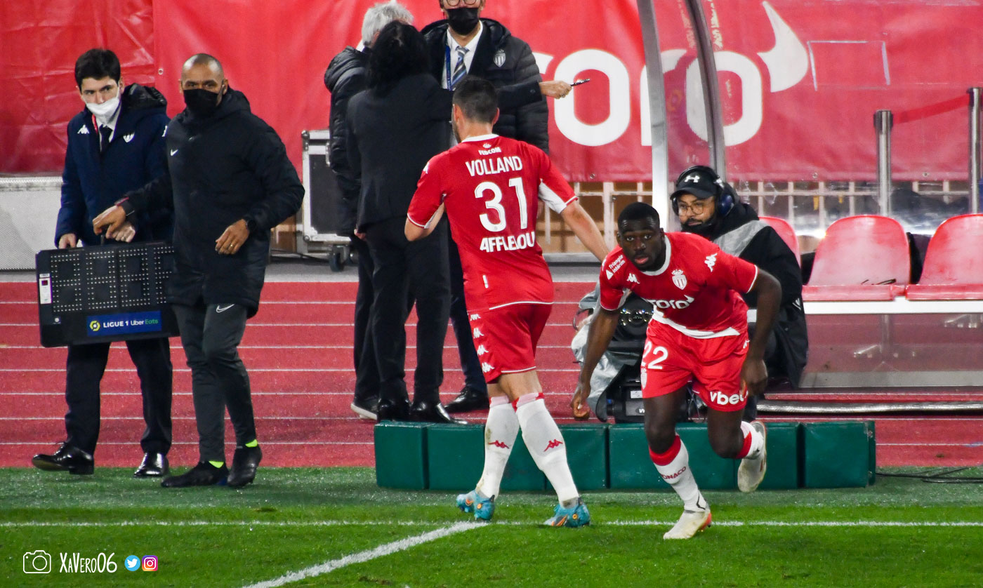 ...Fofana remplace Volland