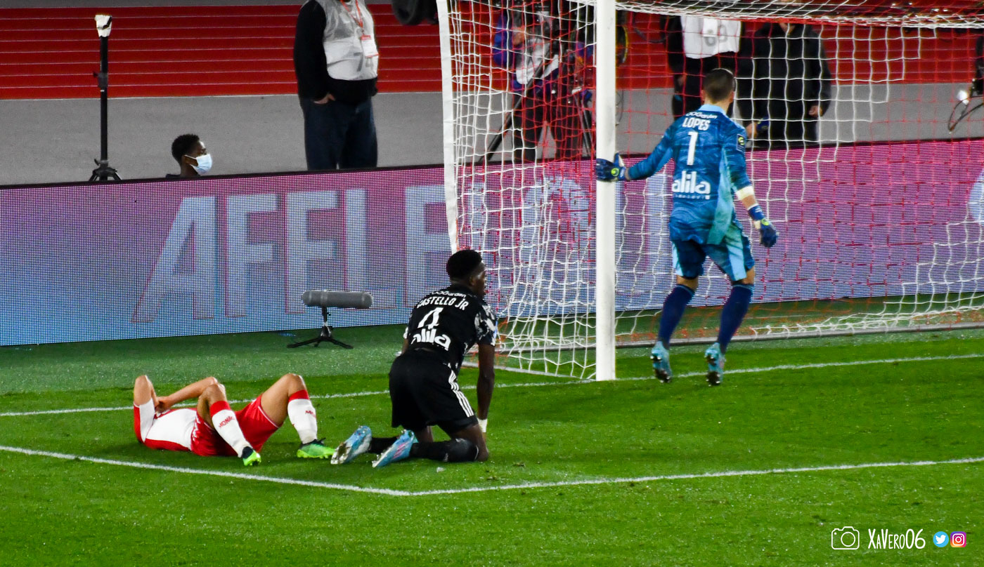 ...Ben Yedder s'en veut de ne pas avoir marquer un troisième but