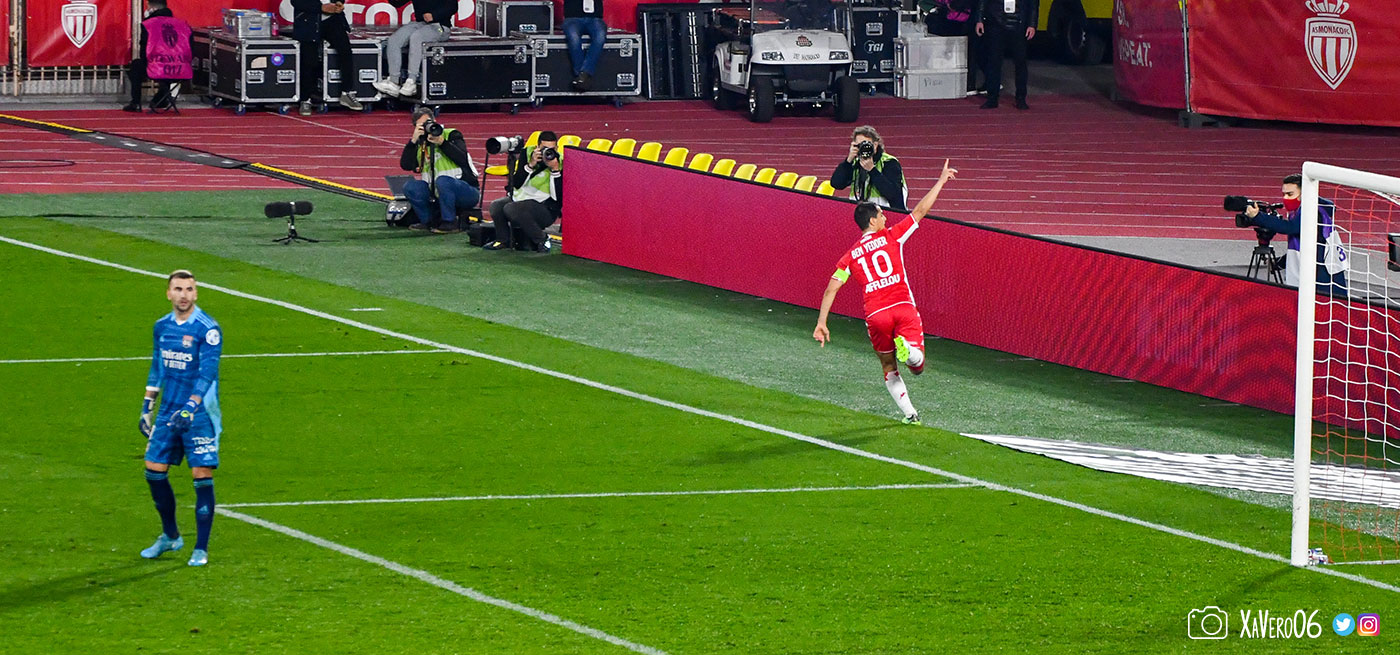 Ben Yedder fête son 14ème but de la saison...