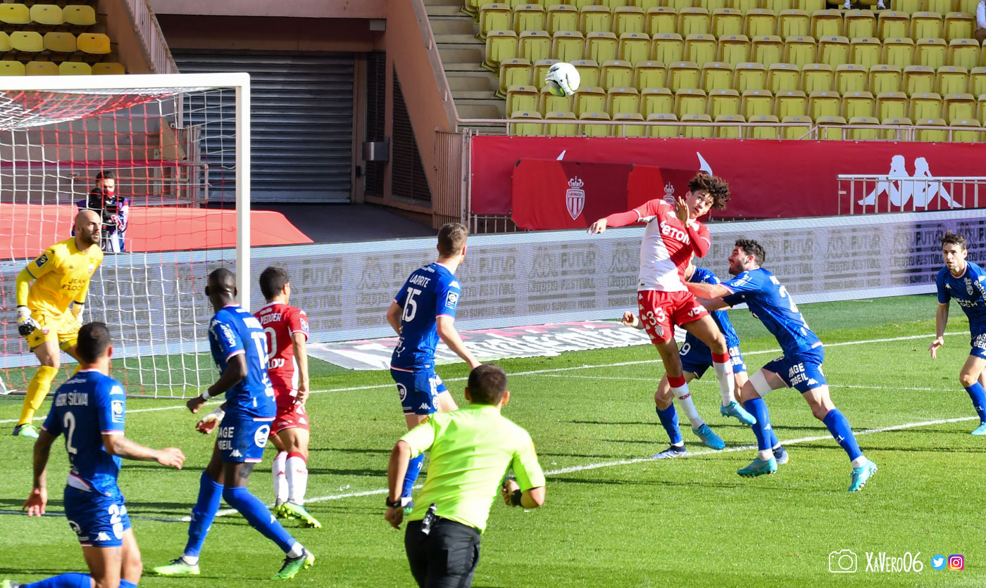 ...pour Akliouche...