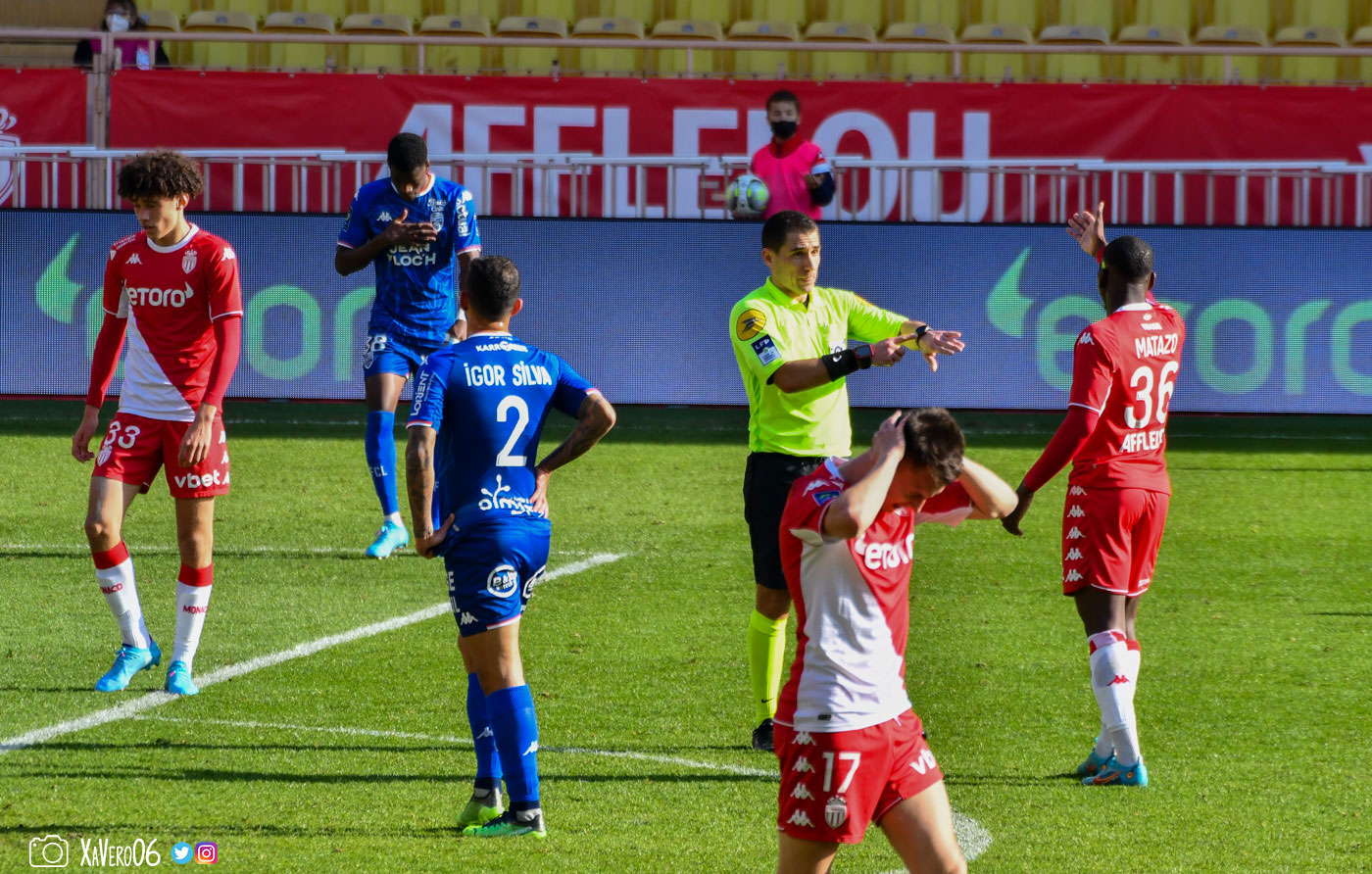 Fin du match, Matazo réclamait de jouer le corner...