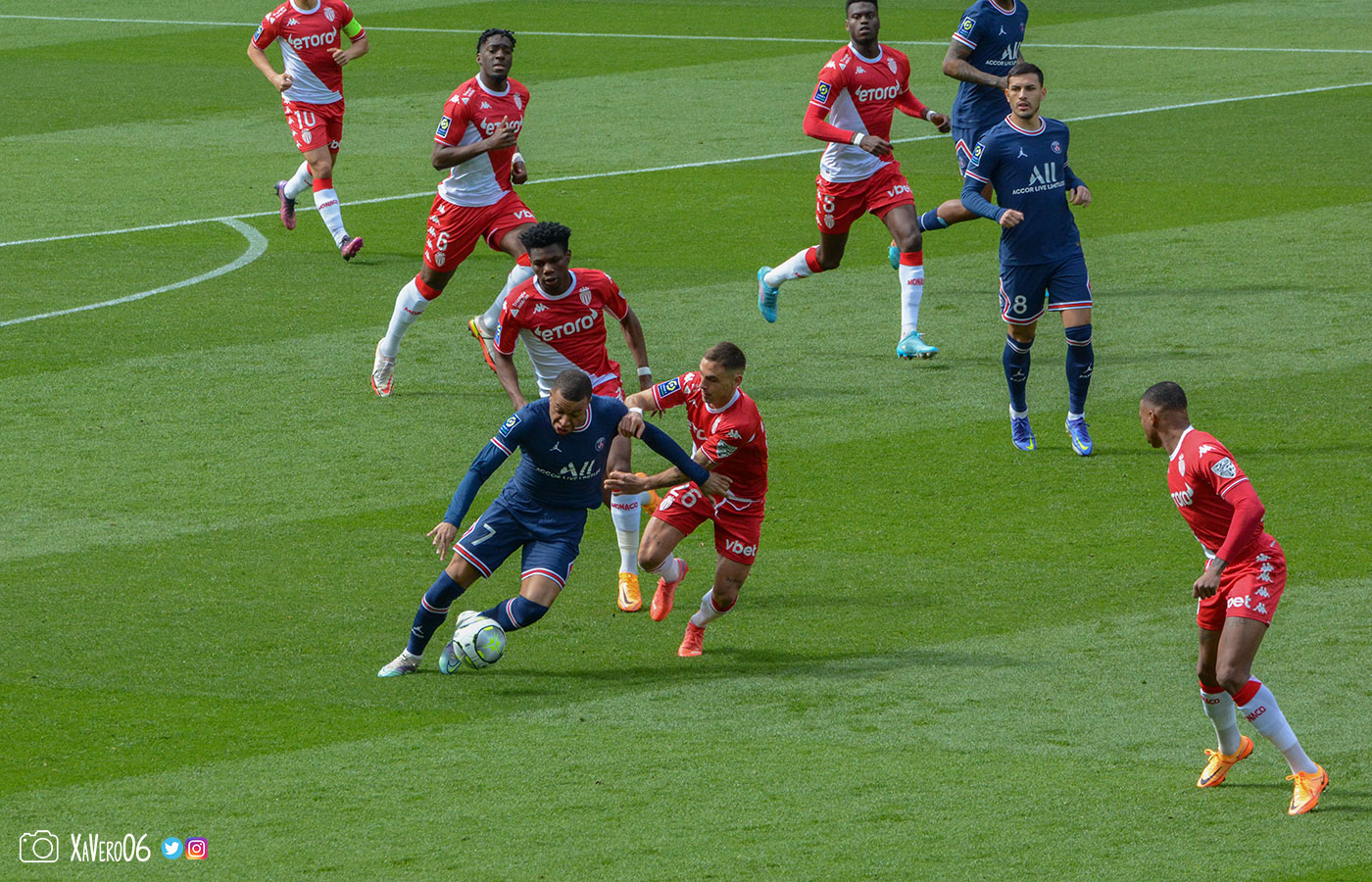 Le pressing monégasque sur Mbappé...