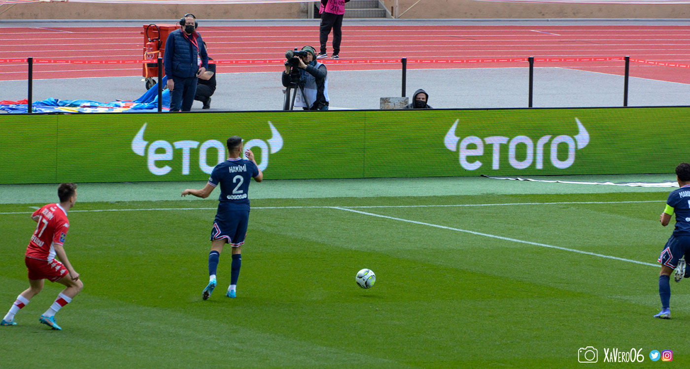 Golovin côté gauche donne...