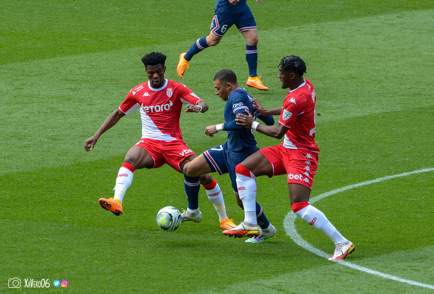 Mbappé bien pris...