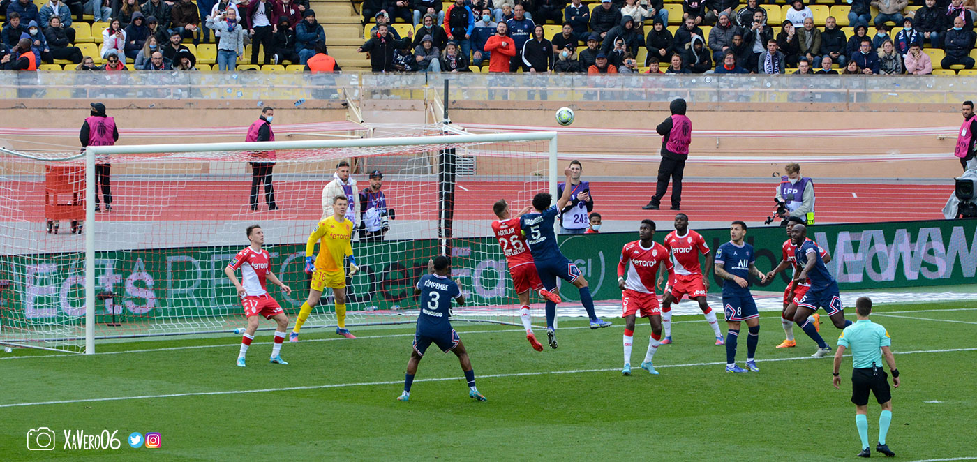 Corner pour le PSG...