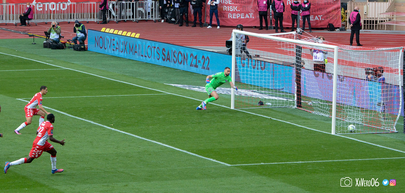 ...ça fait 3-0 pour l'ASM...