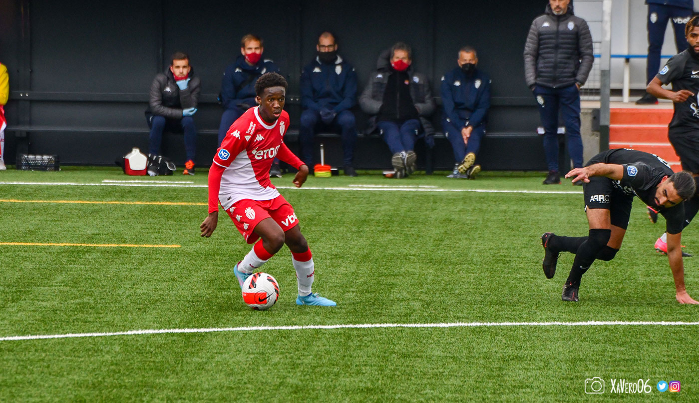 Loïc Mayoute face à Lyon-Duchère en N2