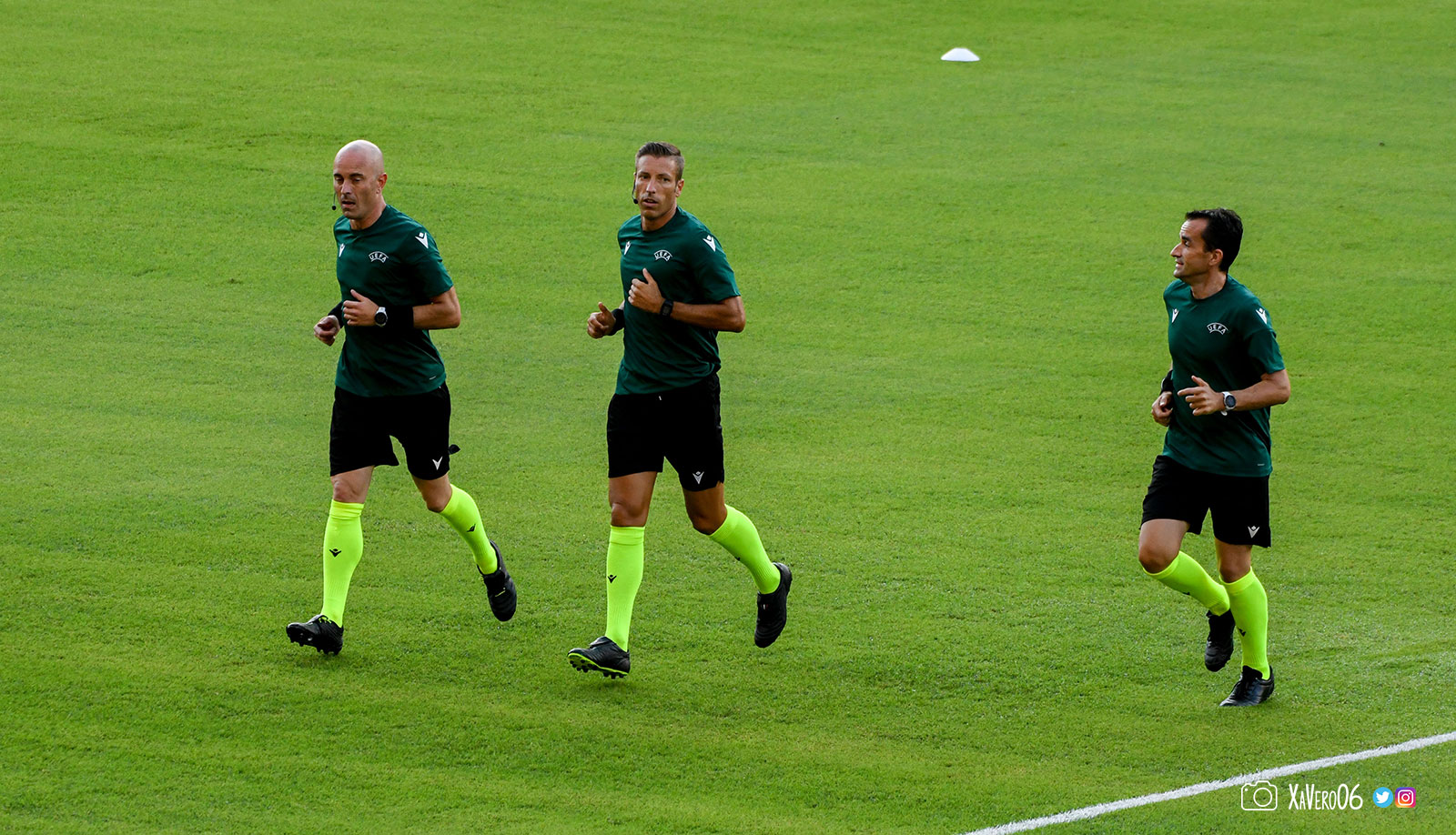 Les arbitres du match